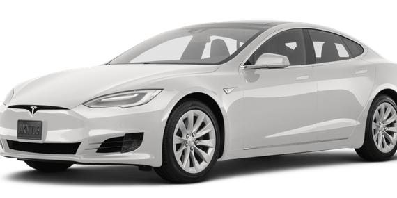 TESLA MODEL S 2018 5YJSA1E28JF257139 image
